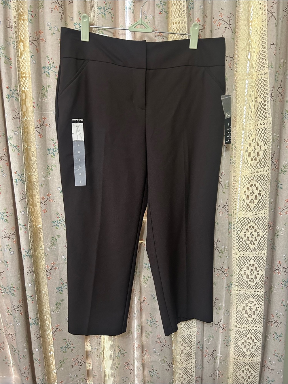 Nicole Miller New York Essential Easy Care Capri Pants Brown Size 8 NWT